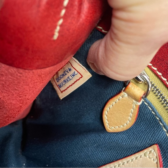 ๐SOLD๐ Rare vintage Dooney & Burke shoulder bag - Picture 7 of 16